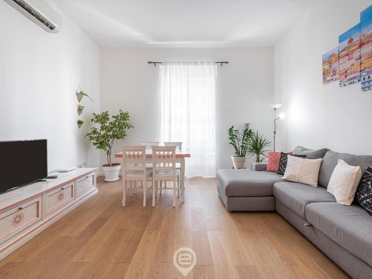 La Finestra Sul Corso Apartment Cagliari Exterior foto